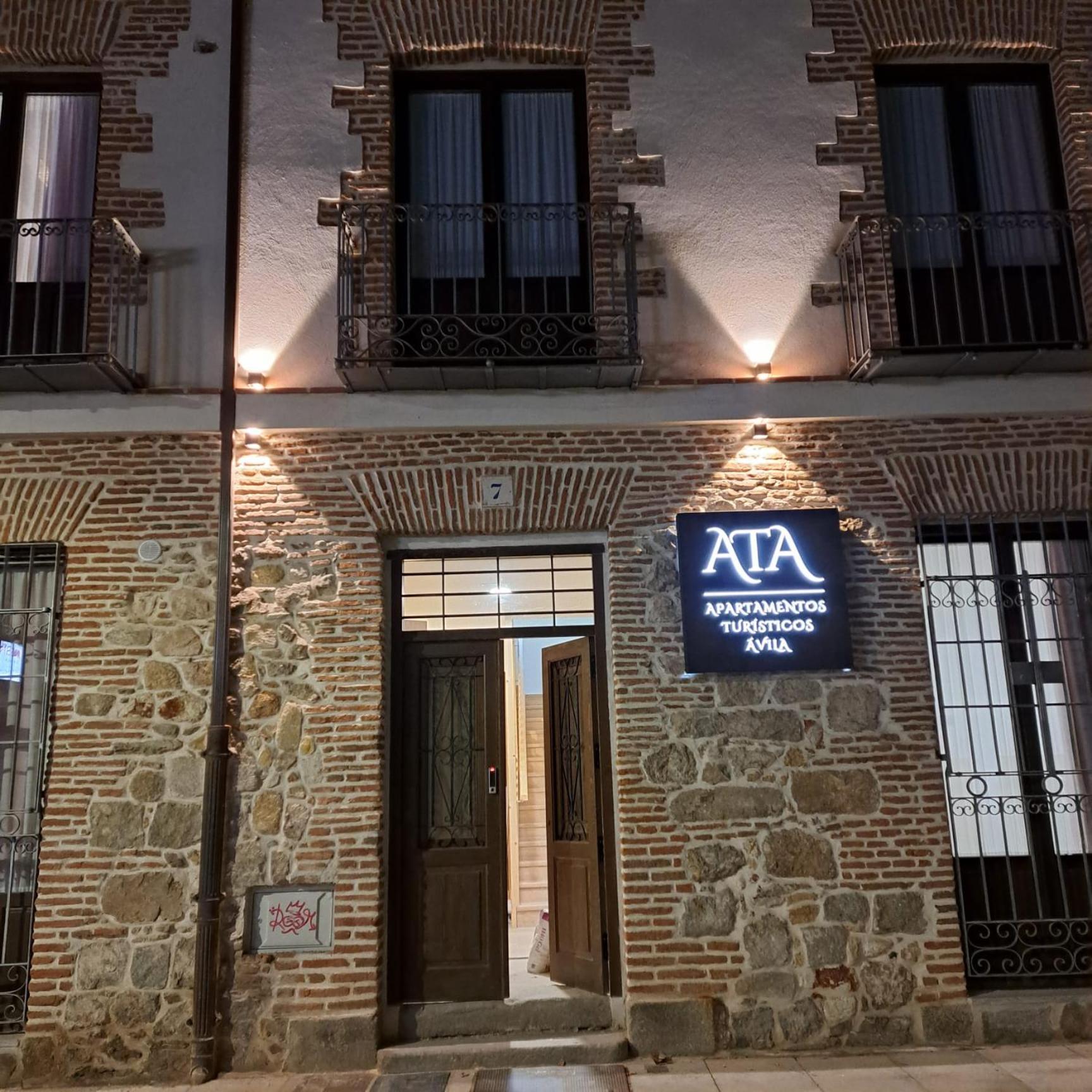 Apartamentos Turisticos Avila Puerta De La Santa 2-1 Buitenkant foto